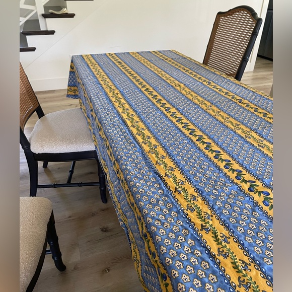 Provence vintage tablecloth large French Provincial - Picture 2 of 6
